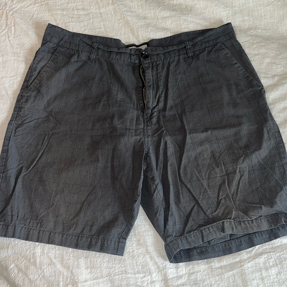 Men’s Billabong Shorts - Picture 1 of 4